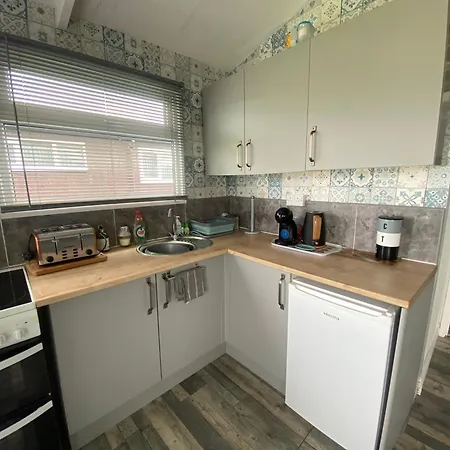 Secret Chalet Deluxe Withernsea Exterior photo
